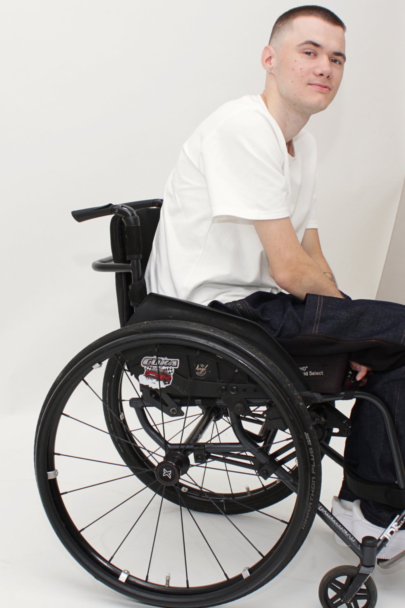 Men's wheelchair adaptive T-shirt