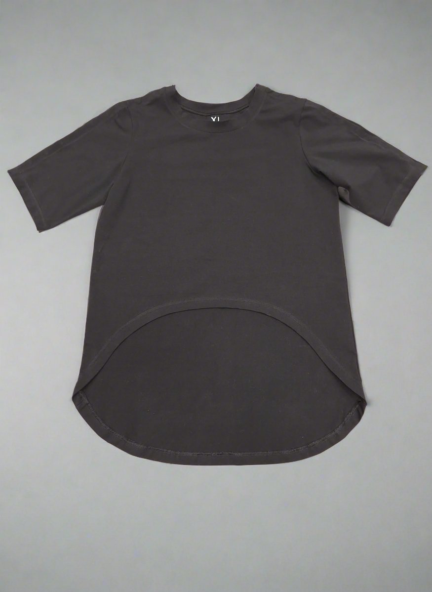 Women's wheelchair adaptive short sleeve T-shirt with openable shoulders