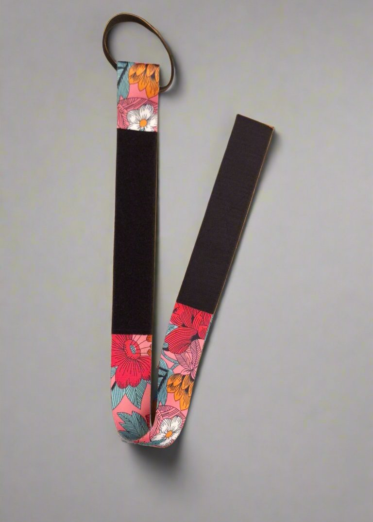 Wheelchair positioning belt, pink