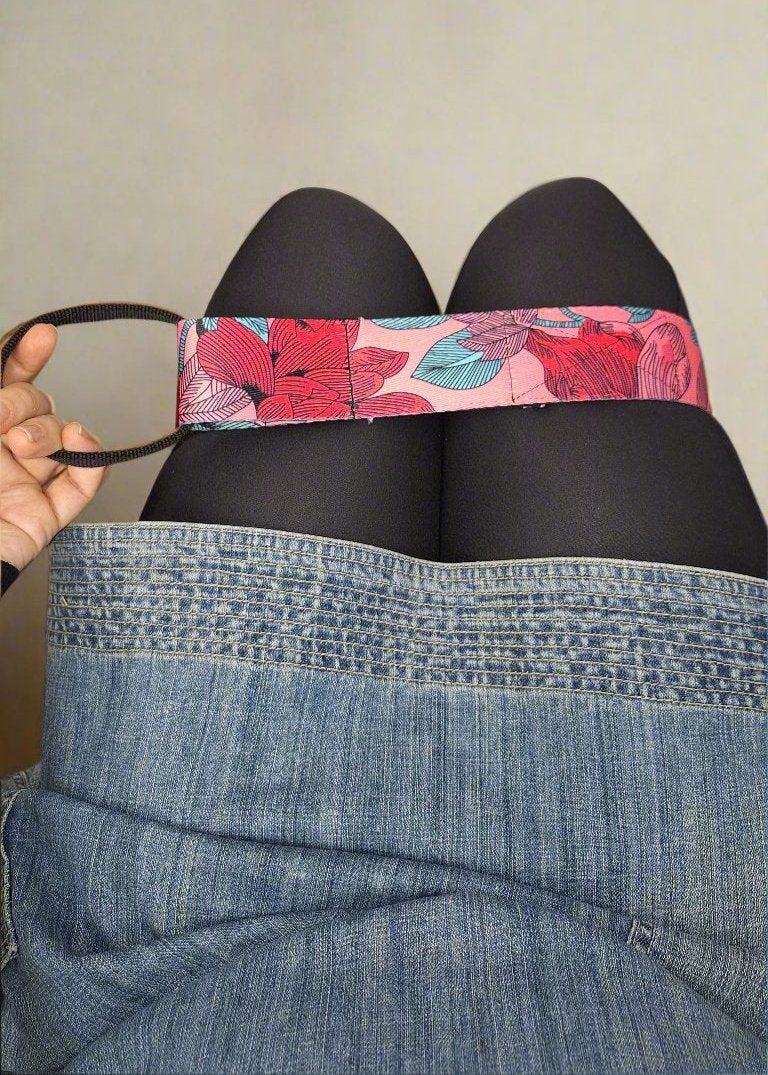 Wheelchair positioning belt, pink