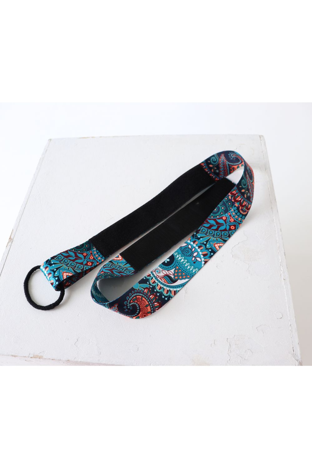 Wheelchair leg positioning strap, colorful