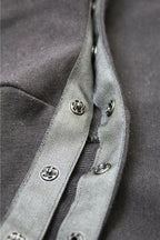 Men's adaptive T-shirt with openable shoulders
