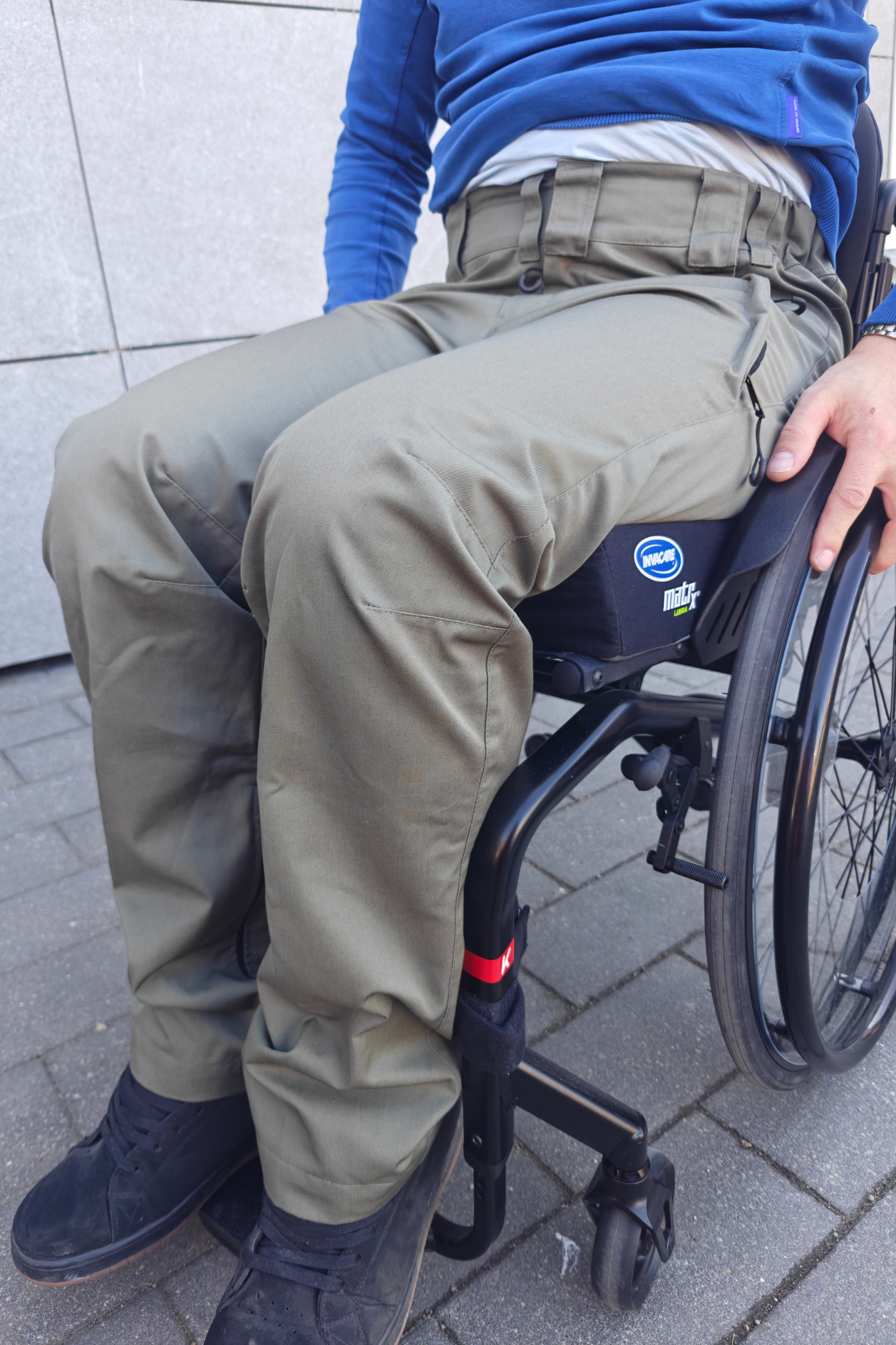 Men's wheelchair adaptive high functionality pants