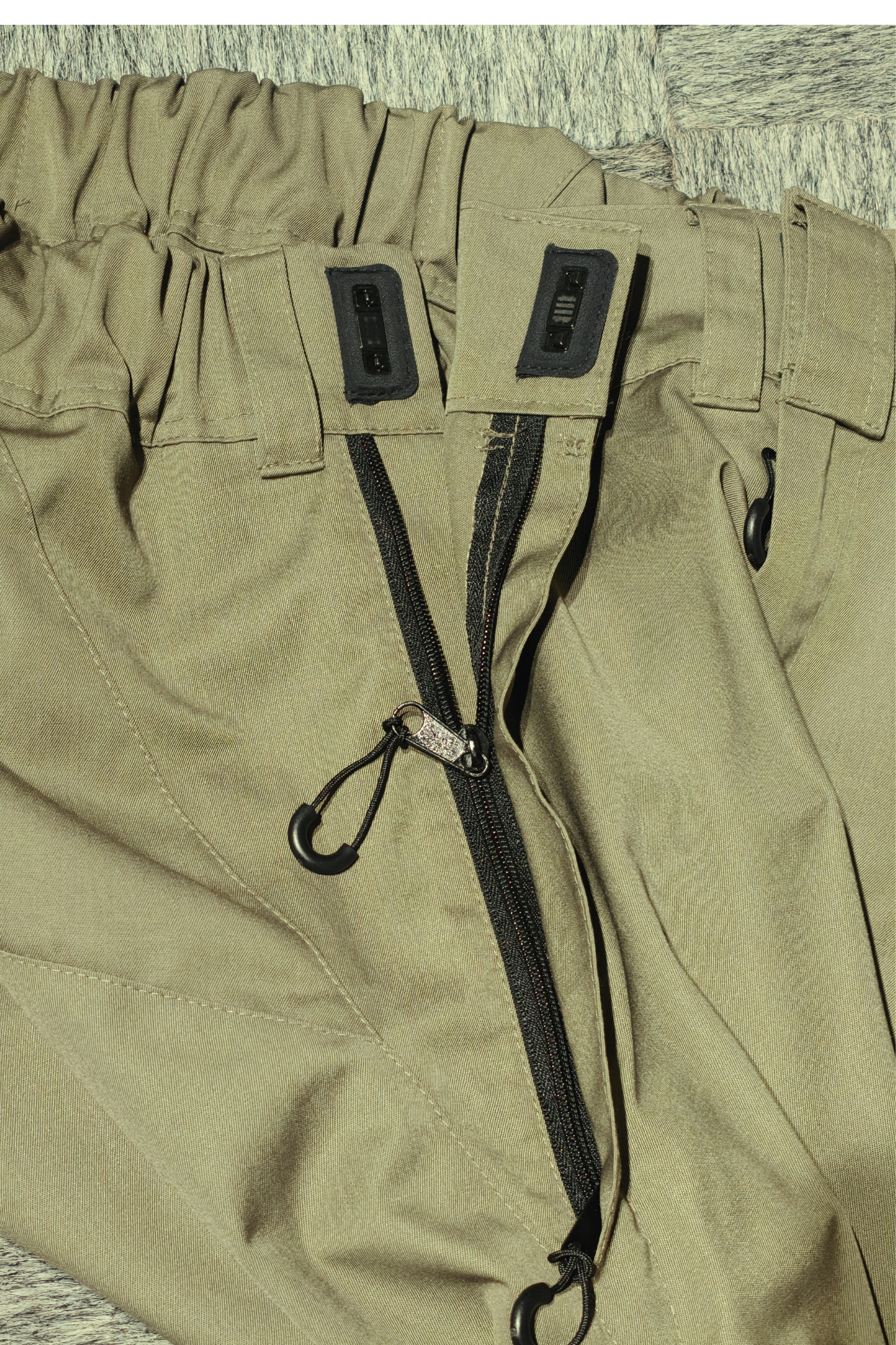 Men's wheelchair adaptive high functionality pants
