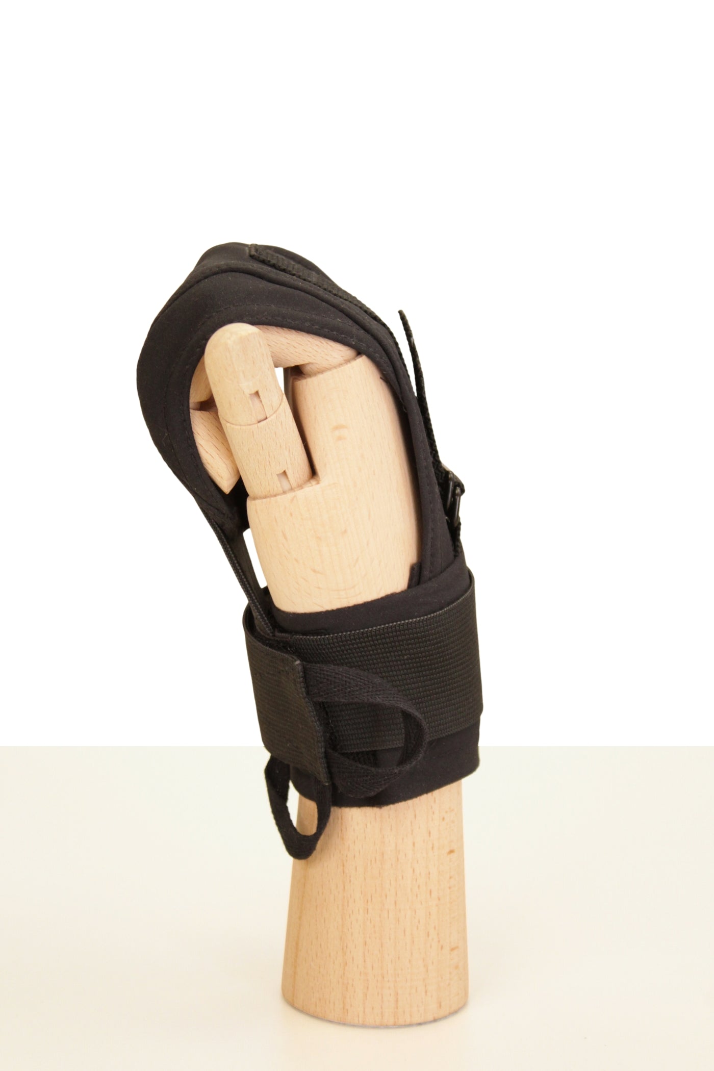 Grip enhancers with extra wrist band (pair)