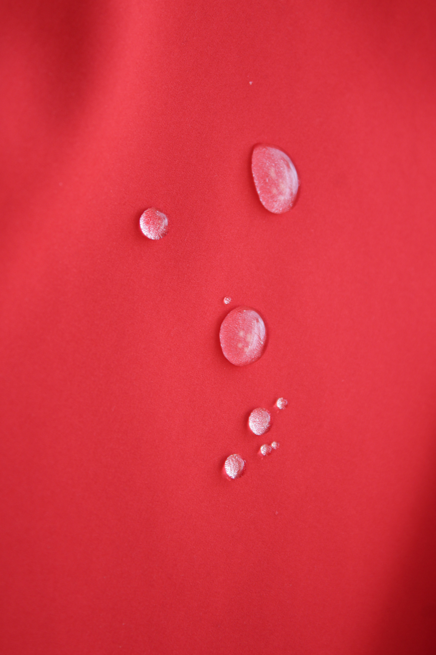 Wheelchair blanket with reflective elements and magnetic closure