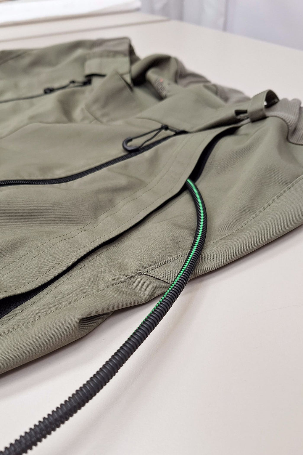 Men's wheelchair adaptive trousers for assisted dressing